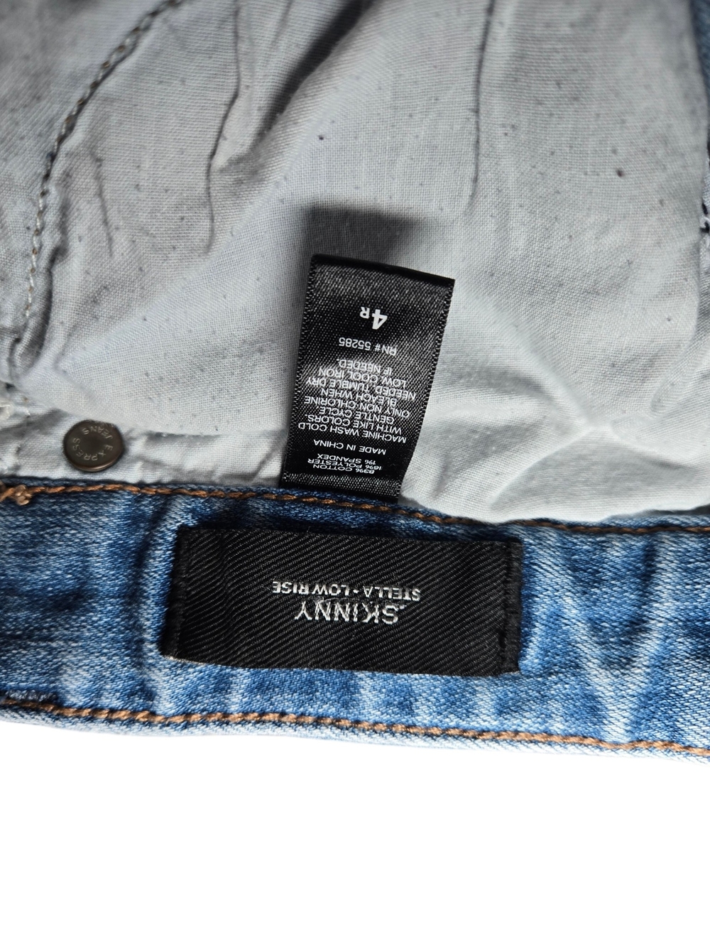 Express Skinny Stella Low Rise Light Wash Straight Leg Jeans - Picture 7 of 8